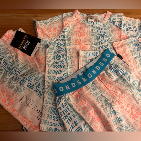 Bonds PJ set BNWT pride print - Picture 2 of 3